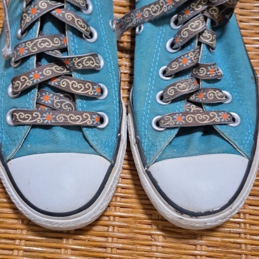 Converse Turquoise Sneakers with Decorative Laces Sz 7.5 Gently Loved - Picture 6 of 8